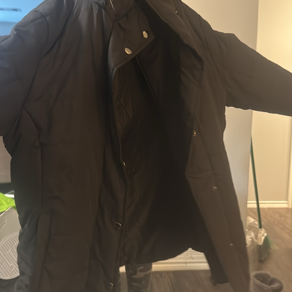 St.John’s Bay medium coat barely wore - Picture 3 of 4